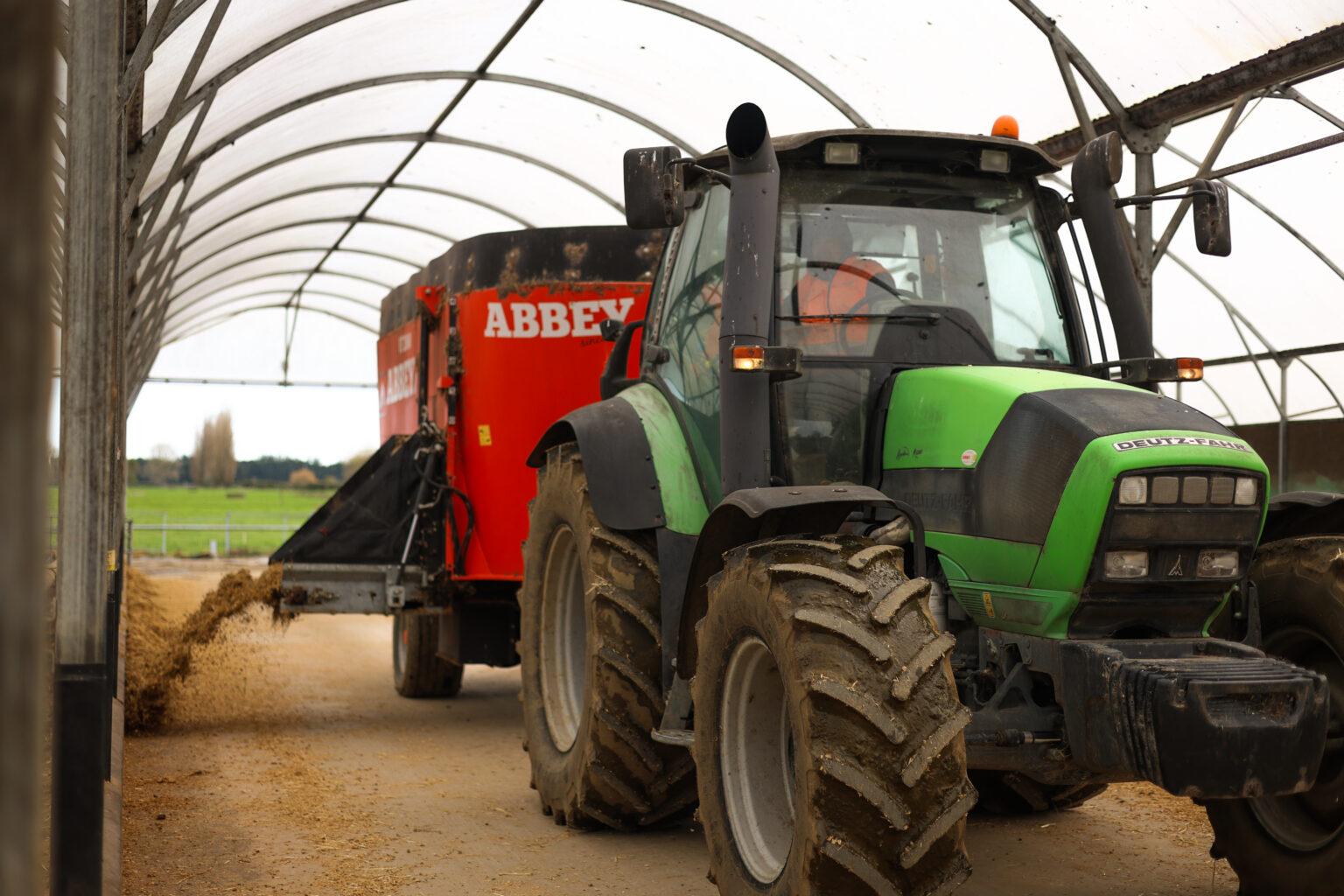 Abbey Mixer/Feed Wagon