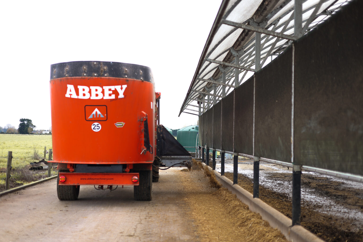 Abbey Mixer/Feed Wagon