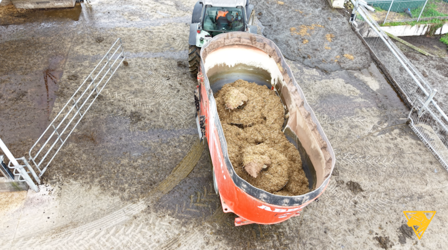 Feed Mixers, White Gold, Mixer Wagon, Abbey, Farmgard, Farming, Dairy Farming, New Zealand, Feeding out, Cattle, Cows, Beef