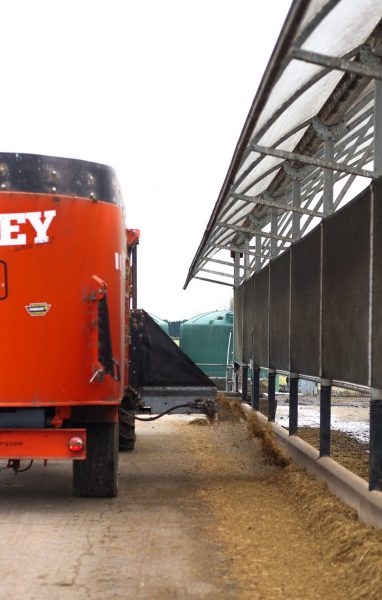 Abbey Mixer/Feed Wagon